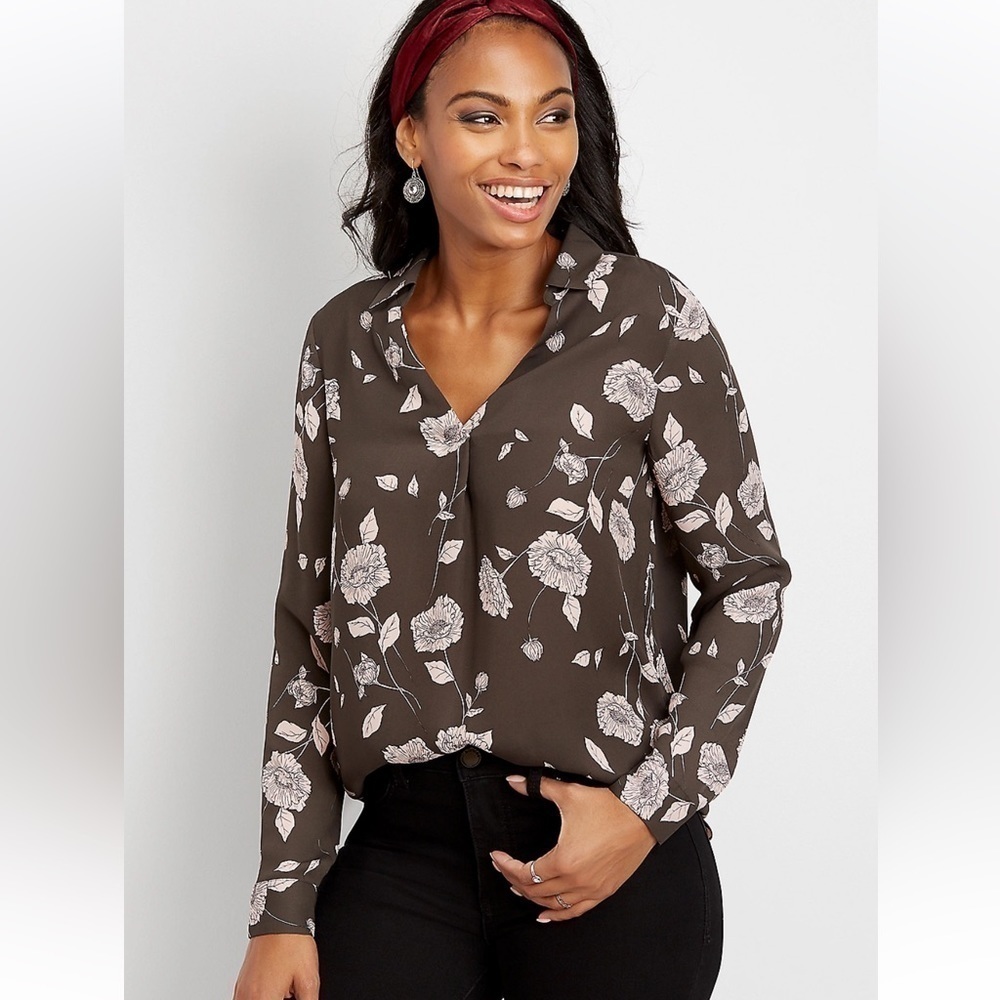 🦋 Maurices Grey Pink Floral V-Neck Long Sleeve Blouse Small